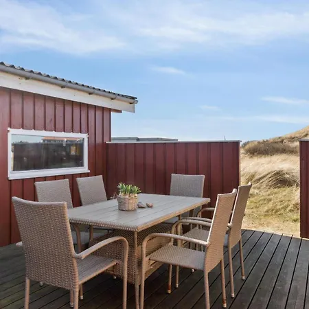 1114 Holiday home